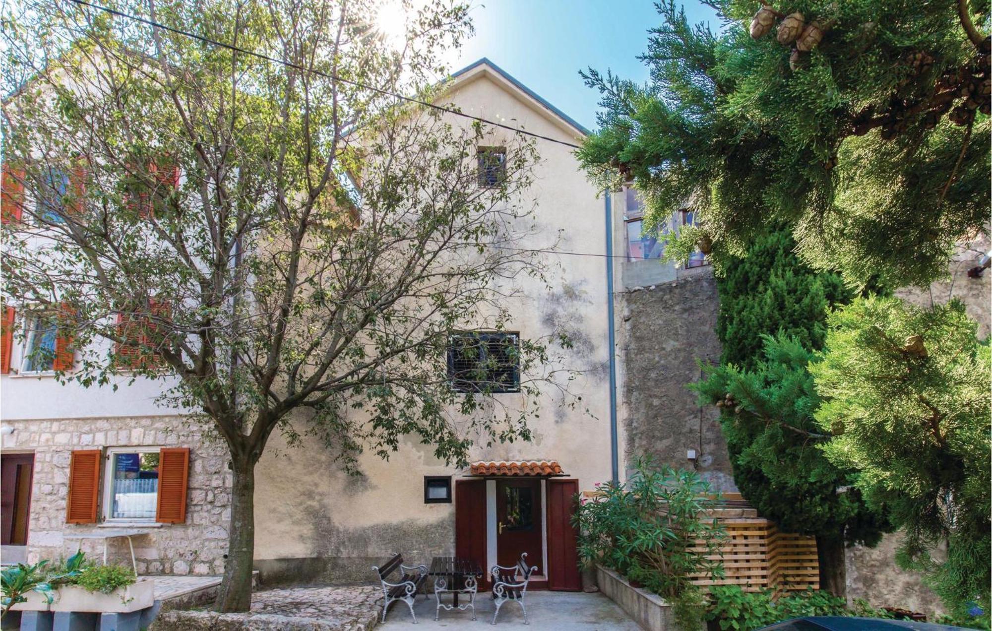 Amazing Apartment In Novi Vinodolski With Wifi 외부 사진